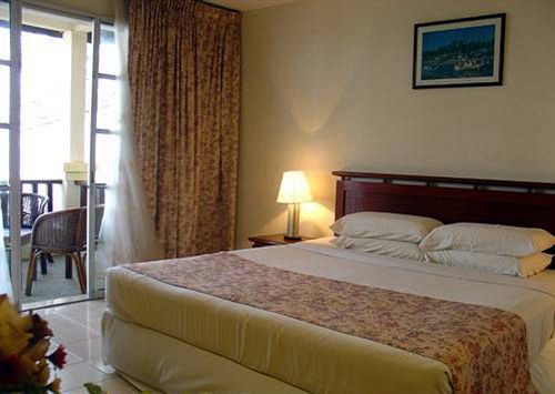 Hotel Gem Beach Resort