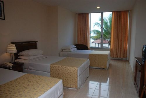 Hotel Gem Beach Resort