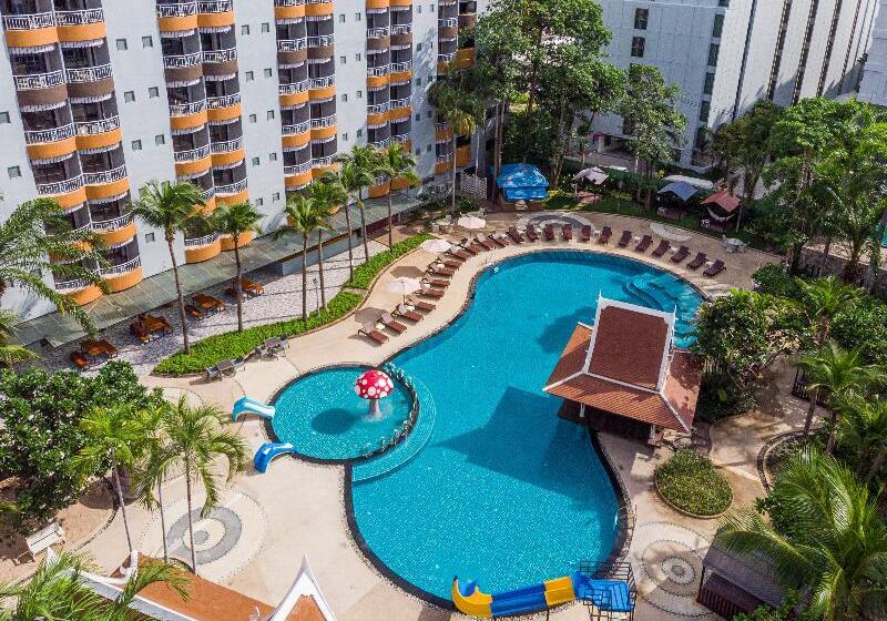 Heeton Concept Hotel Pattaya By Compass Hospitality