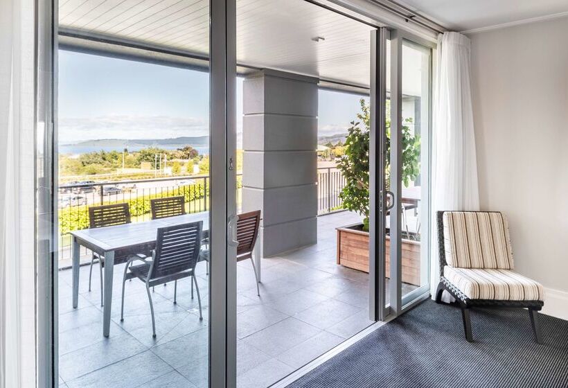 ホテル Hilton Lake Taupo