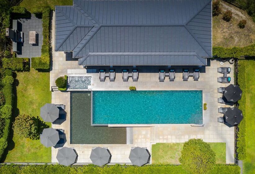 ホテル Hilton Lake Taupo