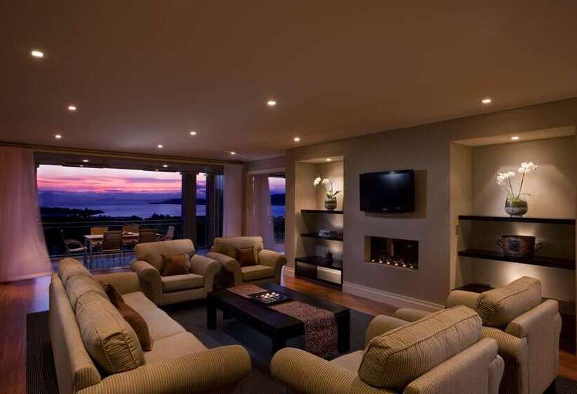 ホテル Hilton Lake Taupo