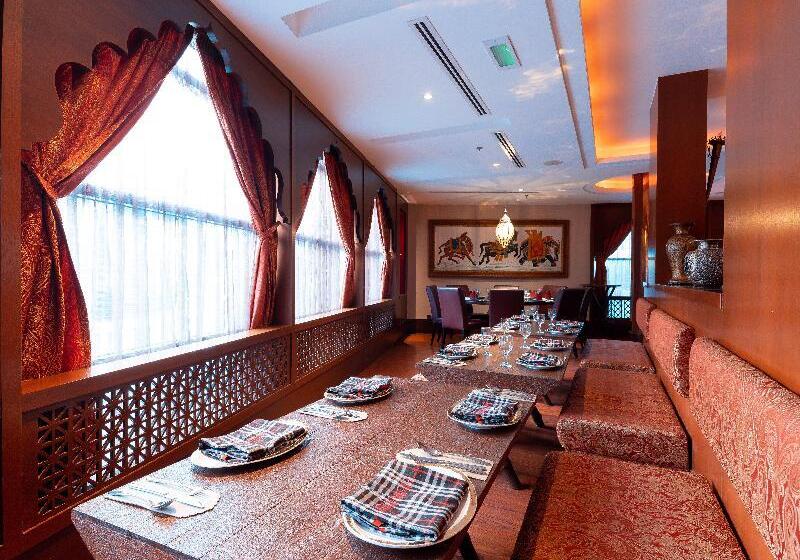 هتل Holiday Inn Kuwait By Ihg