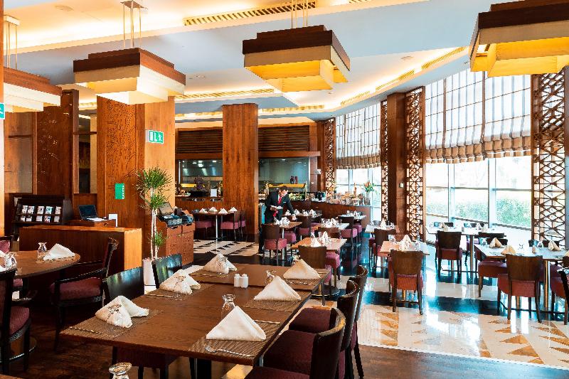 هتل Holiday Inn Kuwait By Ihg