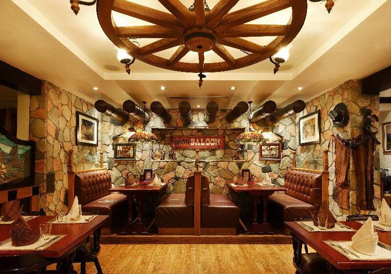 هتل Holiday Inn Kuwait By Ihg