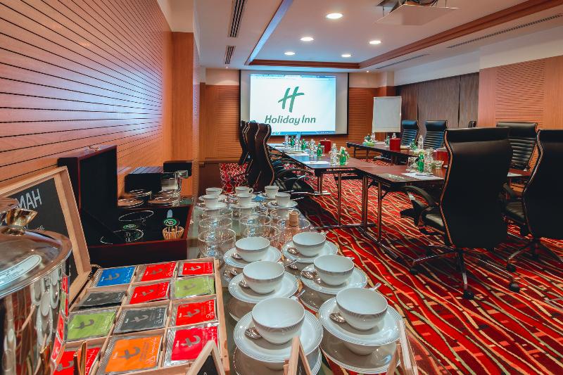 هتل Holiday Inn Kuwait By Ihg