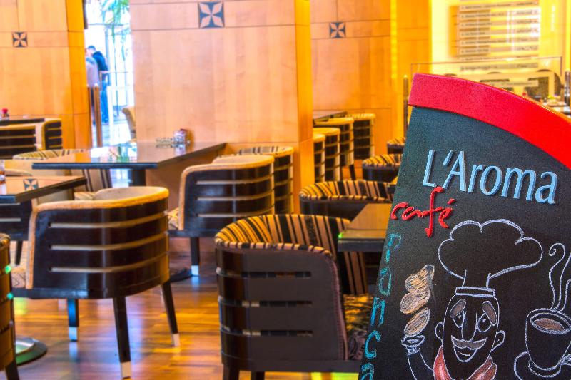 هتل Holiday Inn Kuwait By Ihg