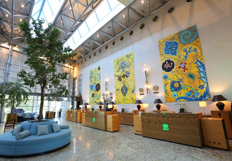 هتل Holiday Inn Kuwait By Ihg