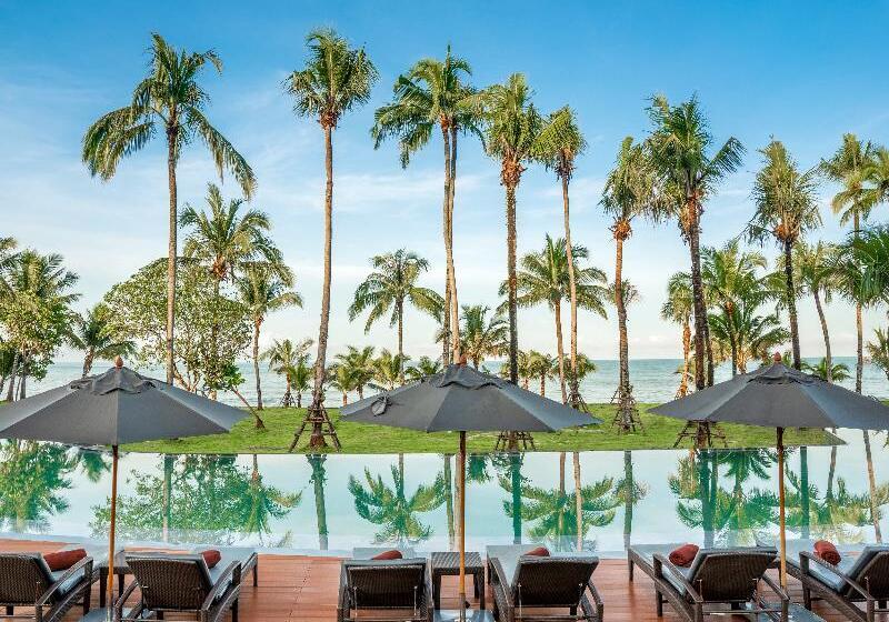 Отель La Flora Khao Lak Sha Extra Plus