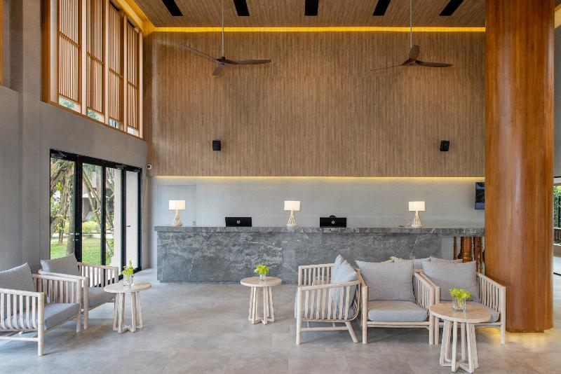 Отель La Flora Khao Lak Sha Extra Plus