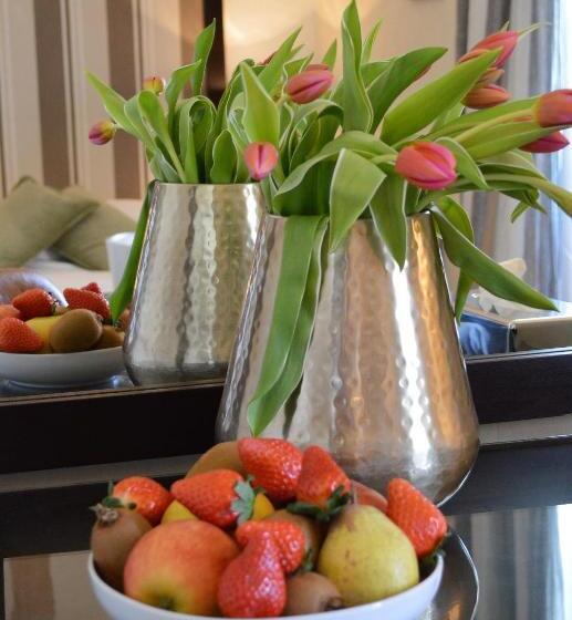 ホテル Château De La Pomarède