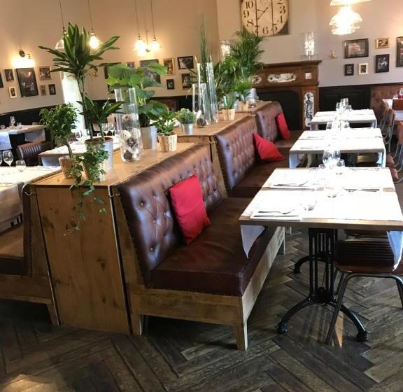 فندق Château De La Pomarède