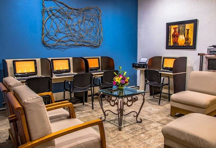 هتل Las Brisas Huatulco
