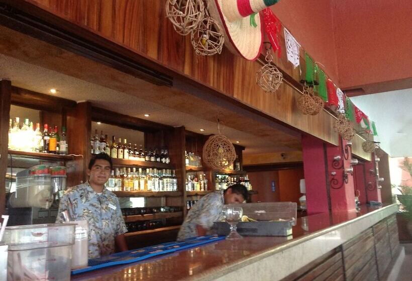 فندق Las Brisas Huatulco