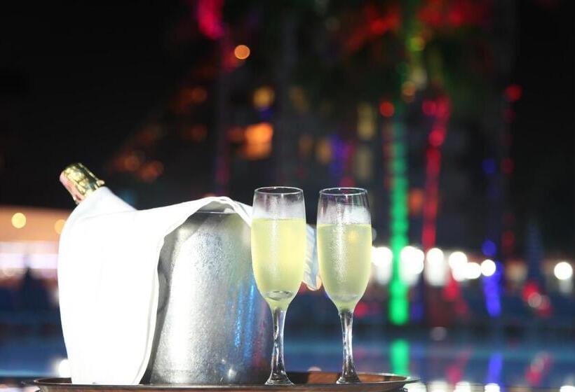 酒店 Lonicera World