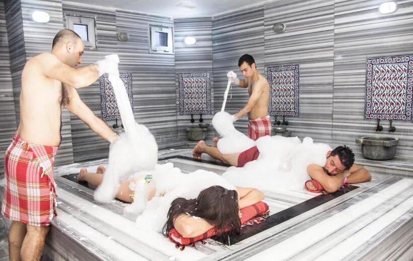 酒店 Lonicera World