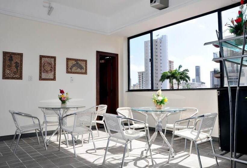 Отель Machado´s Plaza