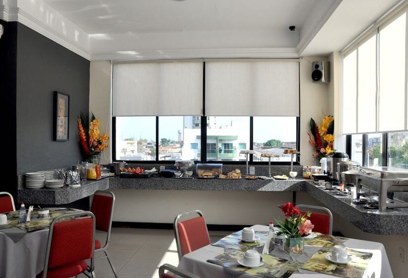 Отель Machado´s Plaza