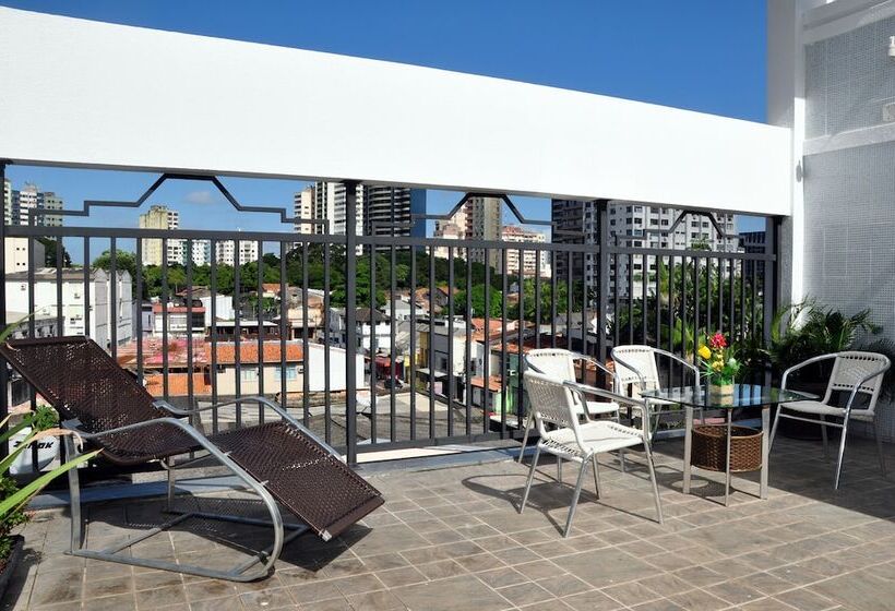 Отель Machado´s Plaza