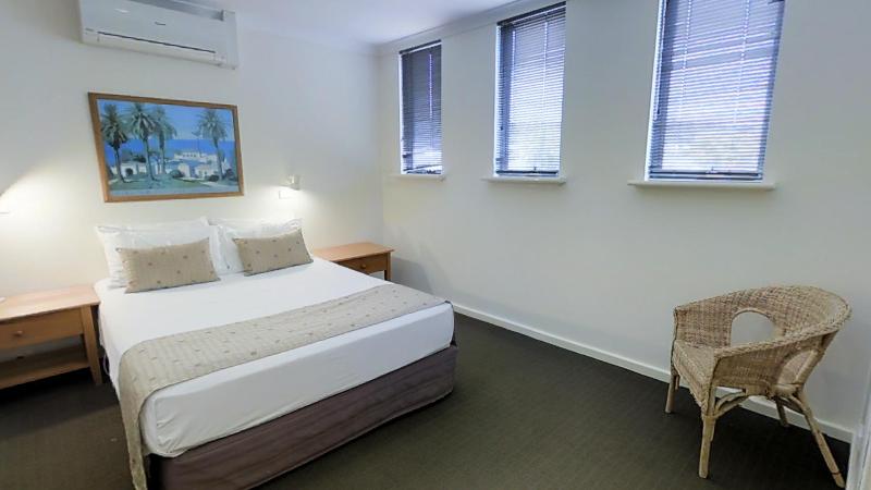 בית מלון כפרי Margarets Beach Resort