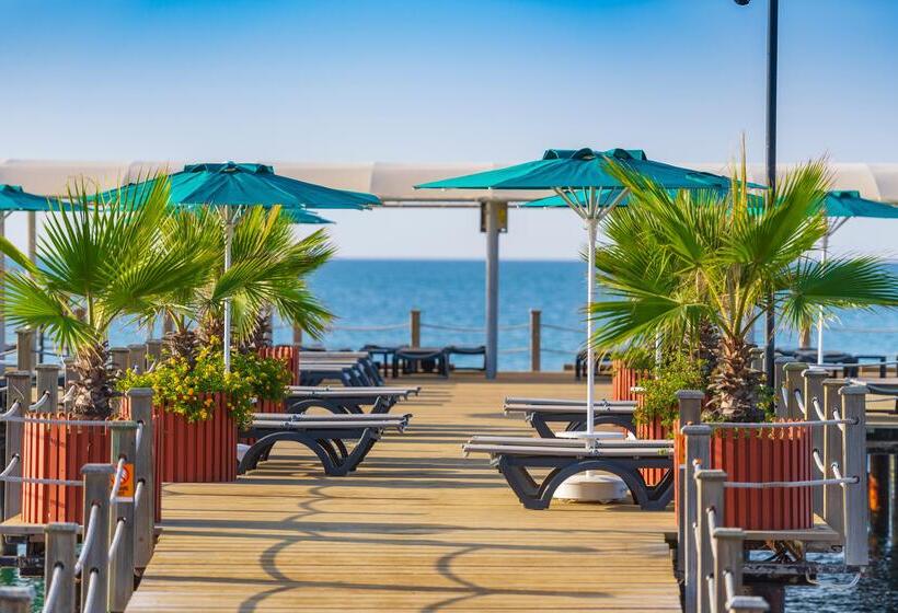 בית מלון כפרי Megasaray Club Belek