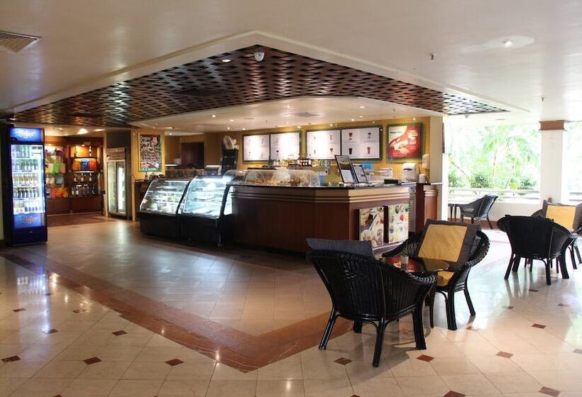 Hotel Miri Marriott Resort & Spa