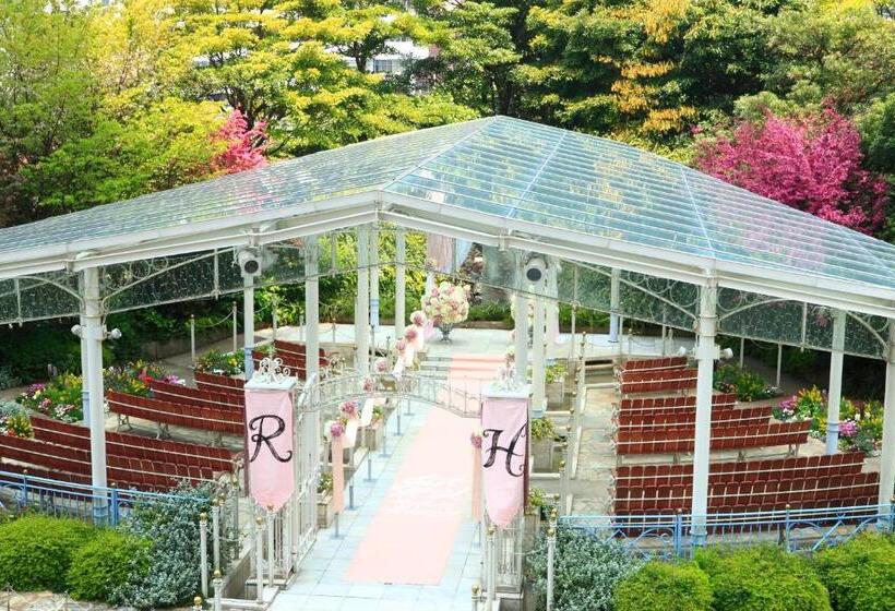 Отель Monterey La Soeur Osaka