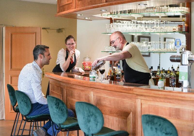 호텔 Mount Venturi   Aix En Provence Sainte Victoire   Bar & Restaurant & Padel