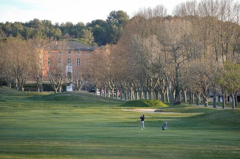 호텔 Mount Venturi   Aix En Provence Sainte Victoire   Bar & Restaurant & Padel