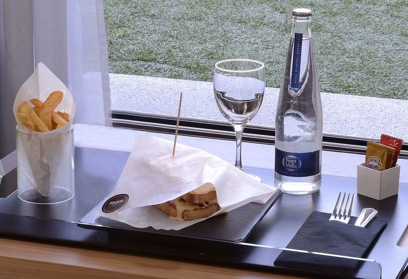 هتل NH Córdoba Urbano