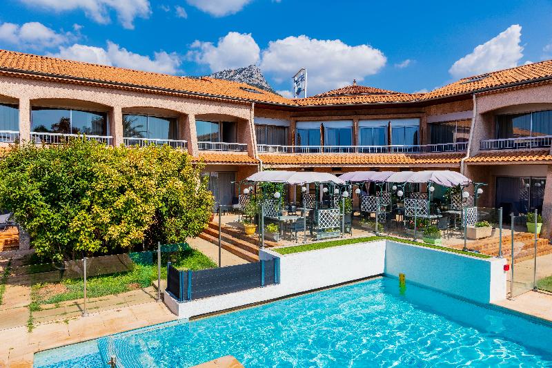 Noemys Toulon La Valette   Hotel Restaurant Avec Piscine