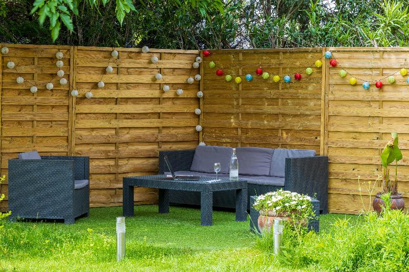 Noemys Toulon La Valette   Hotel Restaurant Avec Piscine