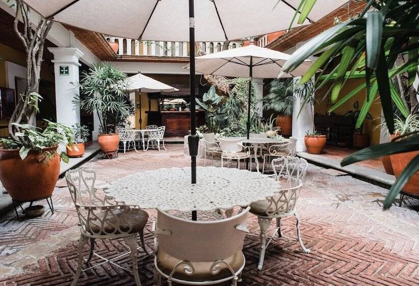 هتل Parador Del Dominico