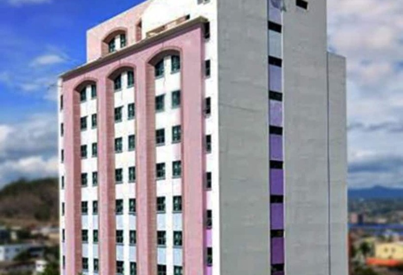 هتل Plaza Del General