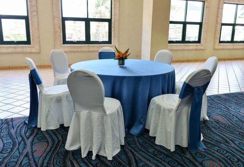 هتل Plaza Del General