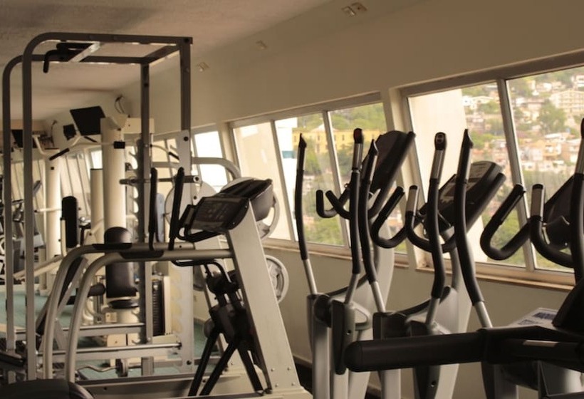 هتل Plaza Del General