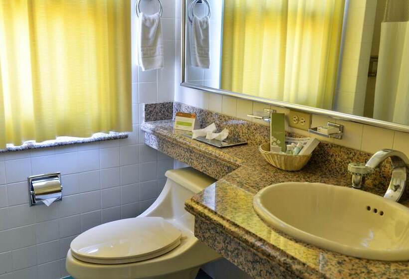 هتل Plaza Del General