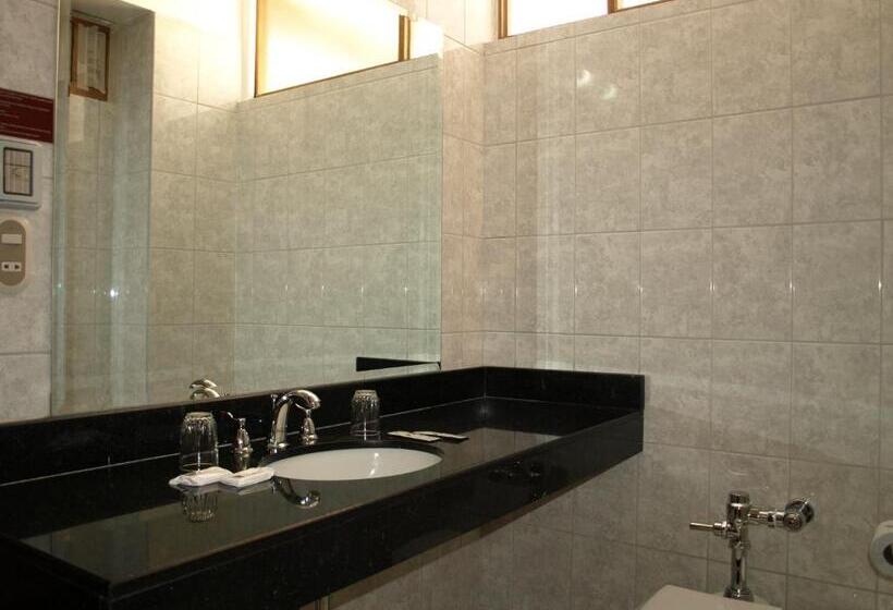 Отель Qelqatani