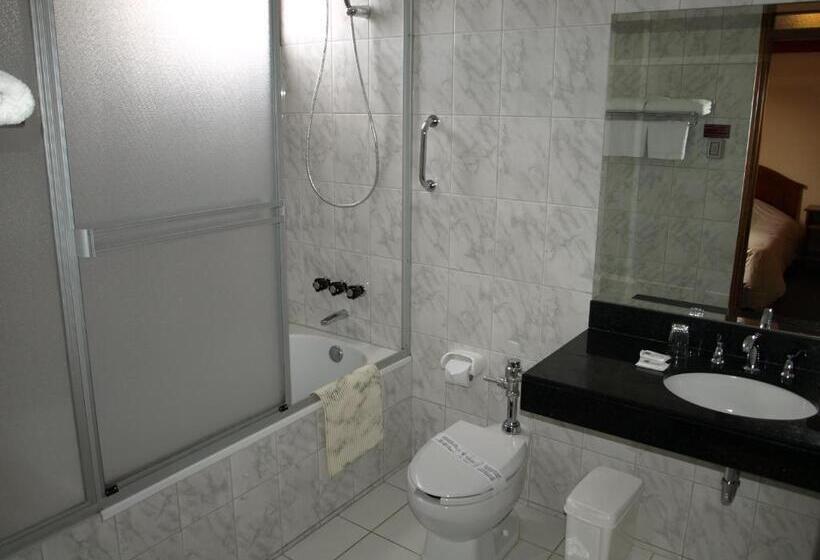 Отель Qelqatani