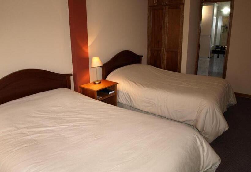 Отель Qelqatani