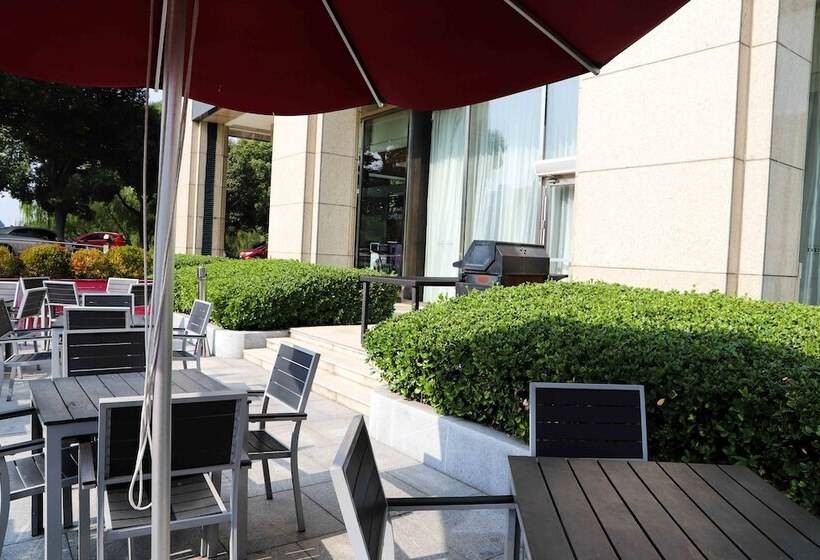 Отель Renaissance Suzhou