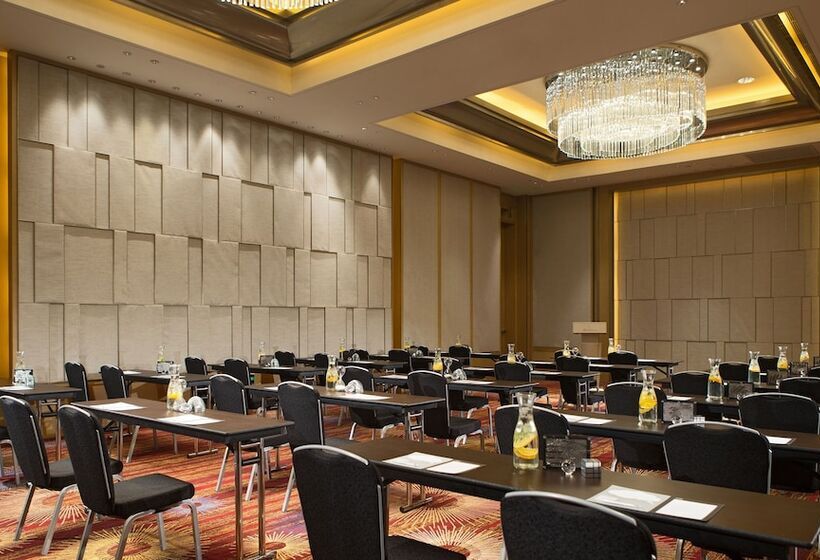 Отель Renaissance Suzhou