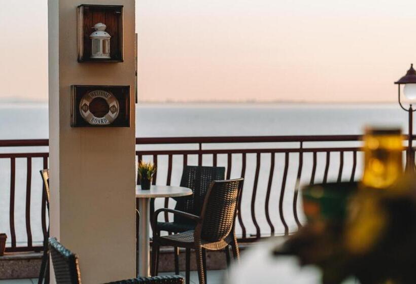 Saint George Hotel & Medical Spa