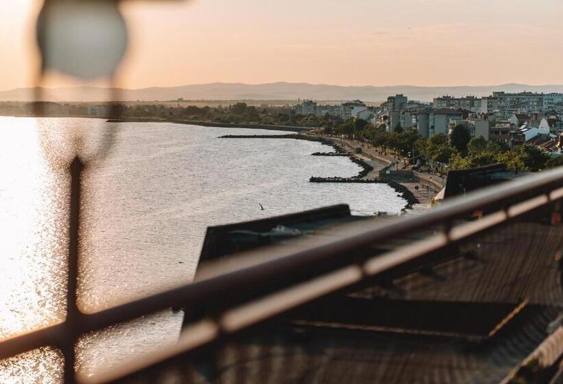 Saint George Hotel & Medical Spa