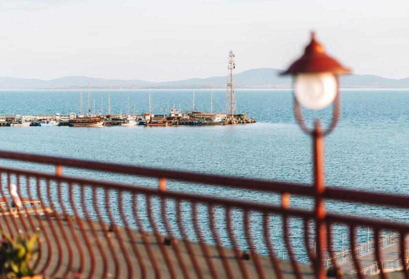 Saint George Hotel & Medical Spa