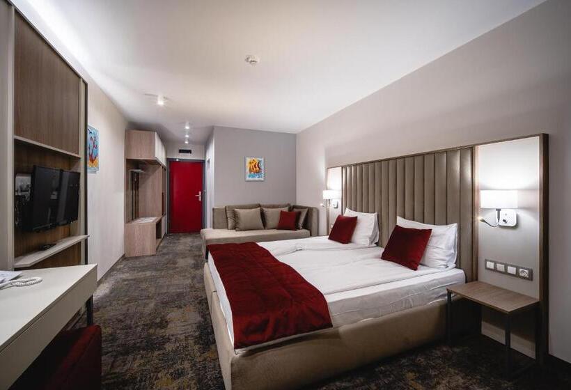 Saint George Hotel & Medical Spa