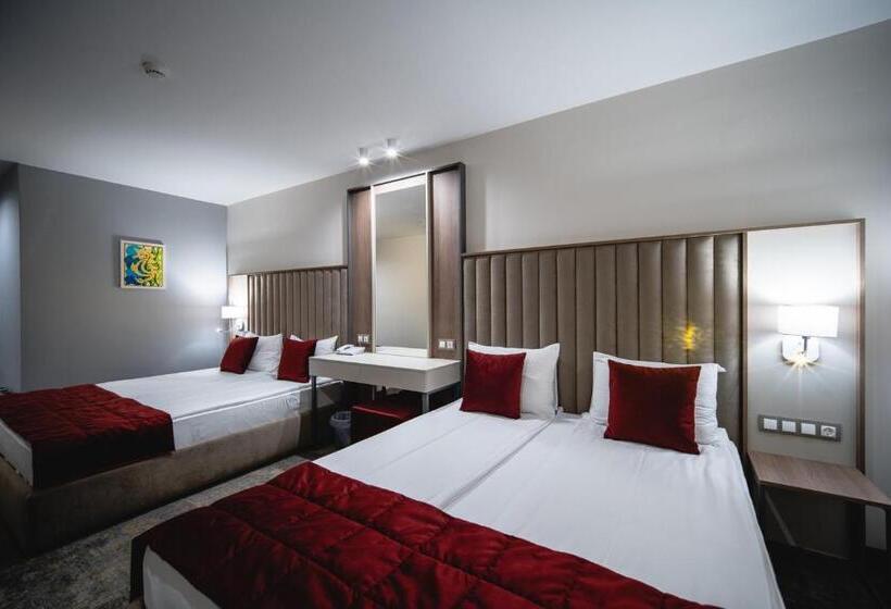 Saint George Hotel & Medical Spa