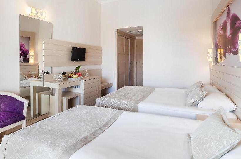 酒店 Seaden Corolla