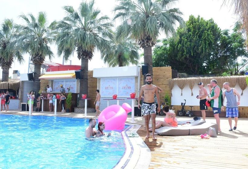 酒店 Sun Beach Resort