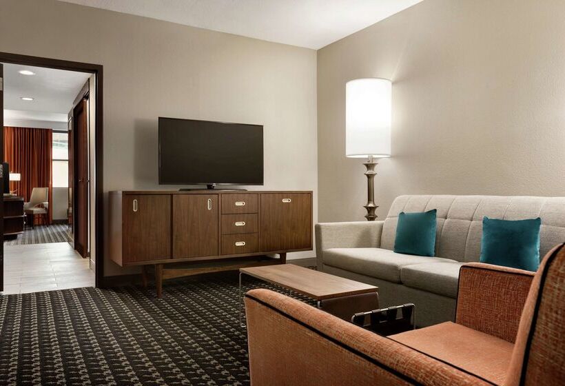 American Hotel Atlanta Downtown, Tapestry Collection Hilton